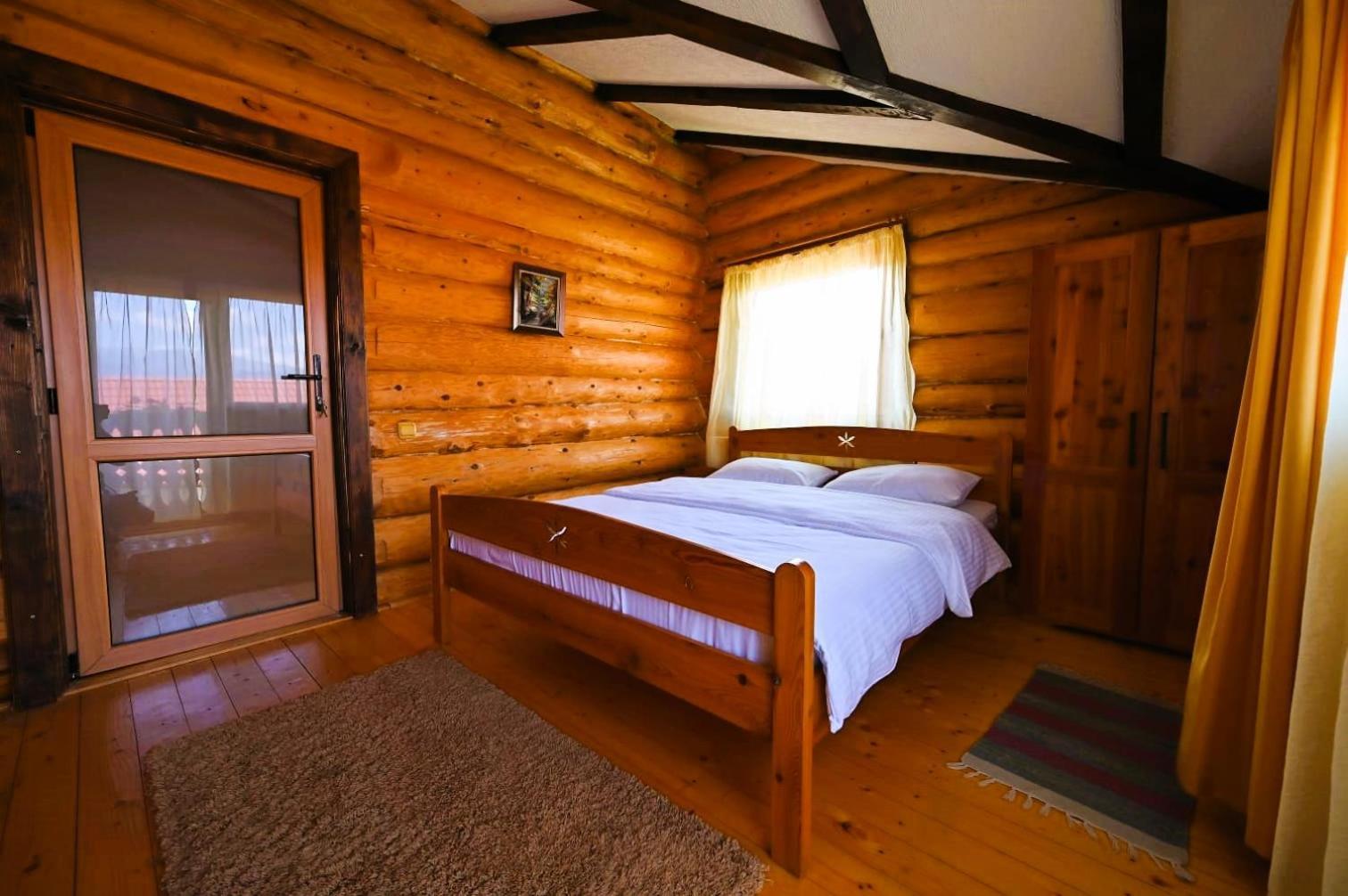 Casa De Lemn Villa Rîşnov Luaran gambar