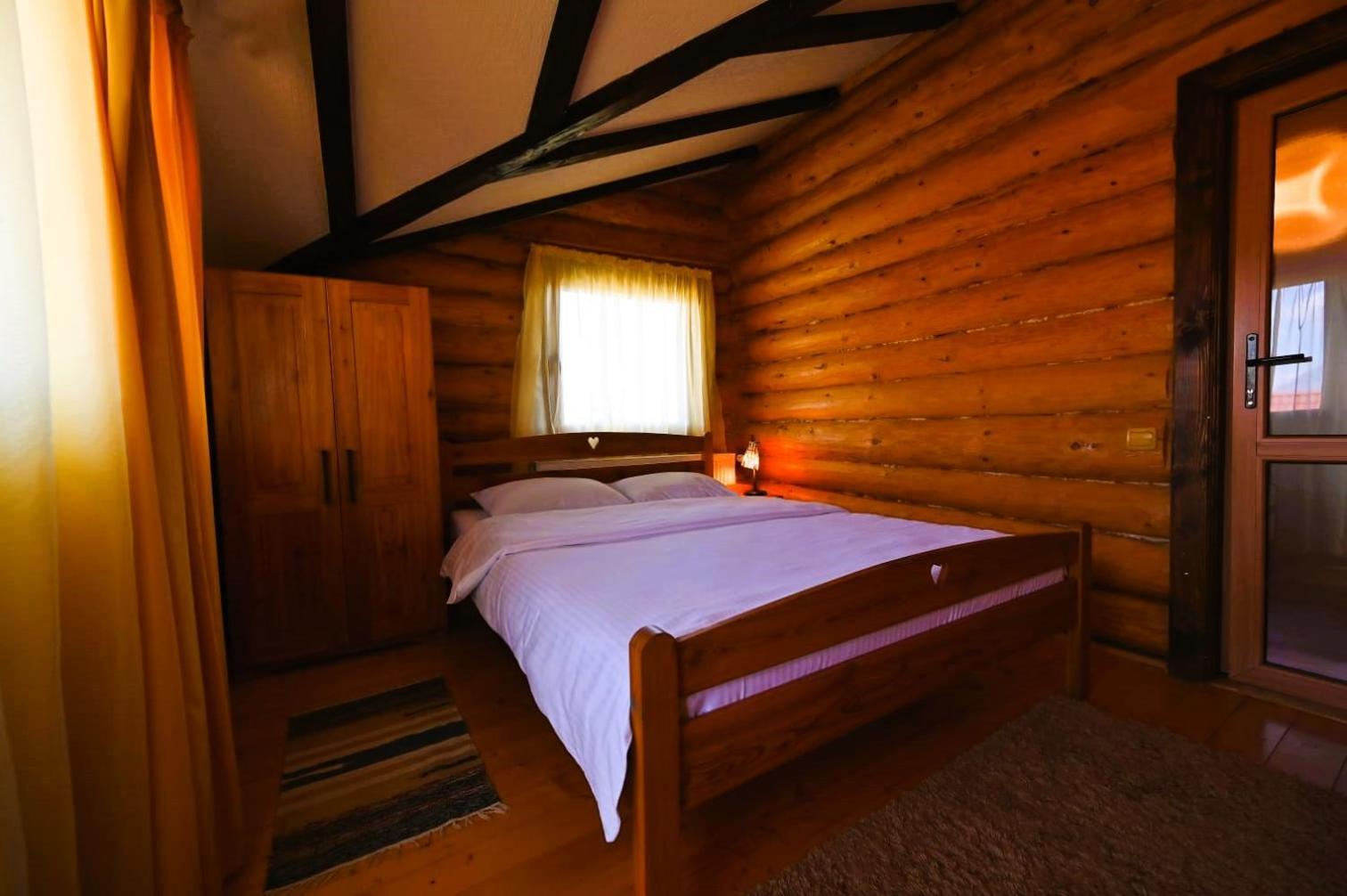 Casa De Lemn Villa Rîşnov Luaran gambar