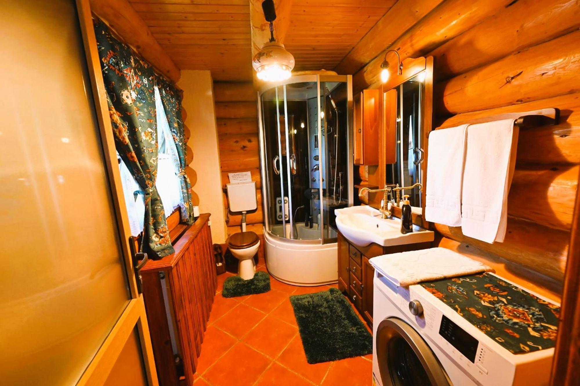 Casa De Lemn Villa Rîşnov Luaran gambar